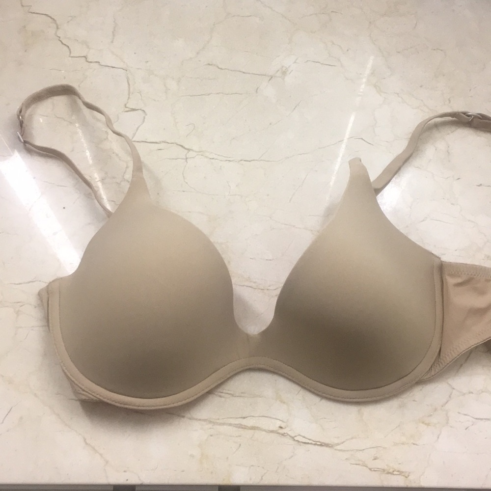 Pink Victoria Secret bra ax 34D